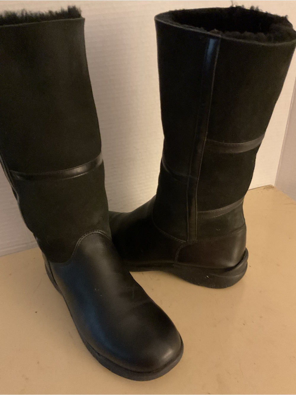 La CANADIENNE Black Suede & Leather Mid-Calf waterproof Kosmo Boots US 8